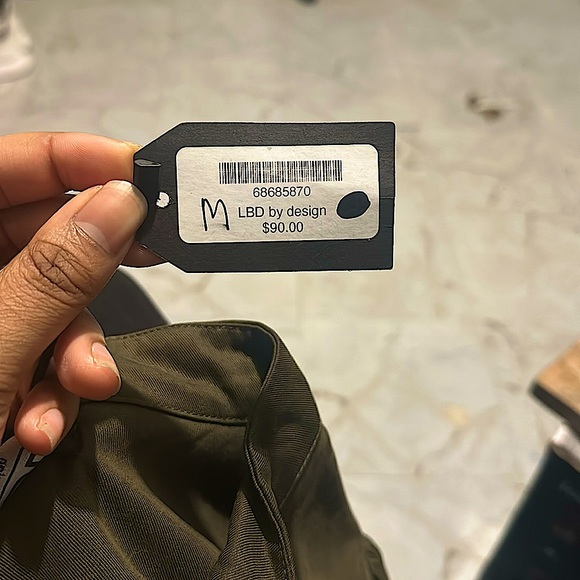 Long-sleeved Army Green romper 💚 - Picture 2 of 2